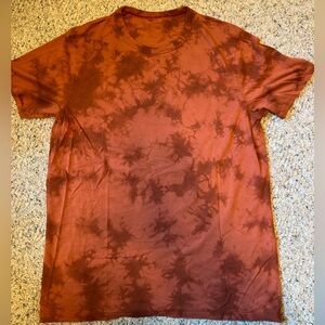 Lululemon men’s athletic shirt size M